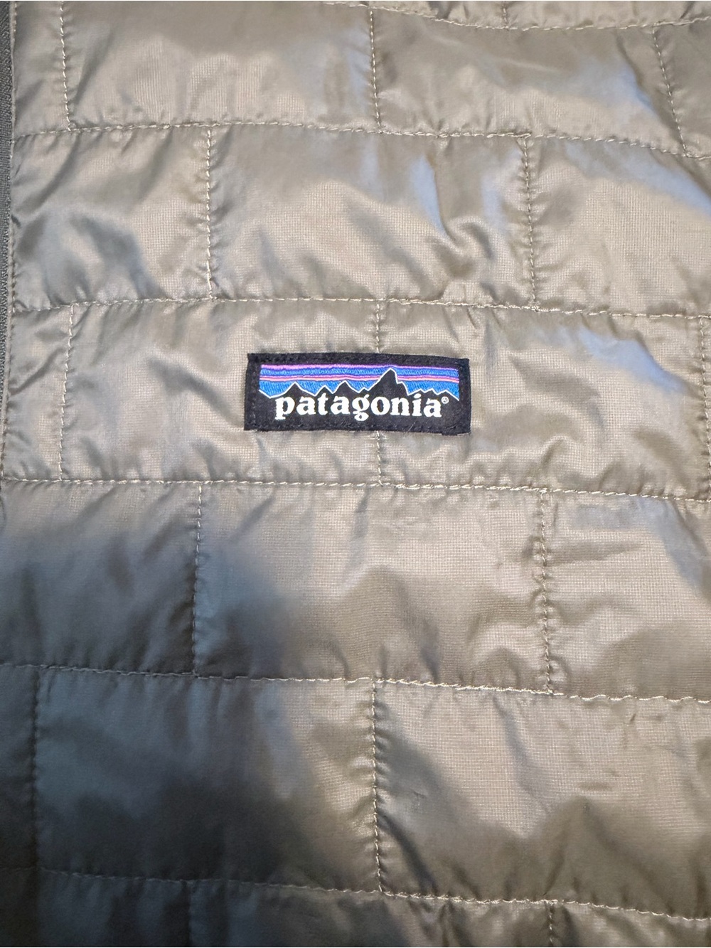 Patagonia Nano Puff Jacket Men’s Small Olive Green 84212 FA23 - Picture 6 of 8
